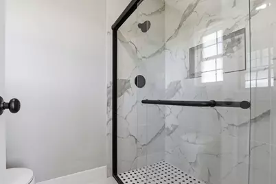 301 Brown Drive, Texas City, TX 77591 - Photo 4