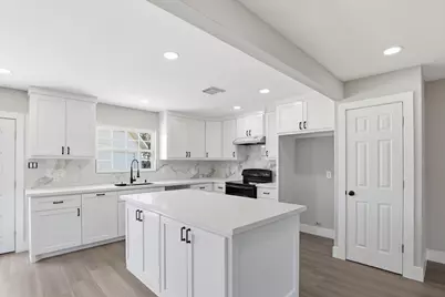 301 Brown Drive, Texas City, TX 77591 - Photo 6