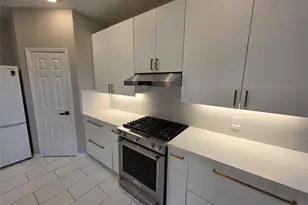 4427 Garden Ridge Ct, Houston, TX 77084 - Photo 10