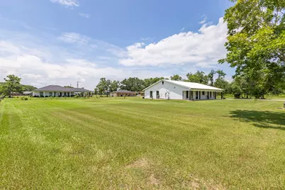 203 Woodard S, Devers, TX 77538 - Photo 34