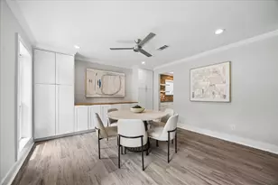 306 Greenpark Dr, Houston, TX 77079 - Photo 4