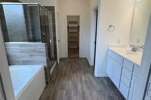 343 Sky Top Dr, Montgomery, TX 77316 - Photo 14