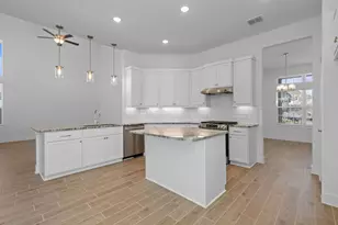 21910 Woodland Hawthorn Ln, Cypress, TX 77433 - Photo 4