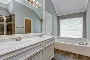 2649 Helena St, Houston, TX 77006 - Photo 24