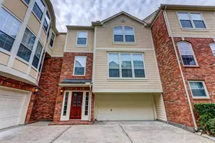 2649 Helena St, Houston, TX 77006 - Photo 1