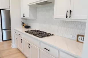 26951 Longwood Ledge Dr, The Woodlands, TX 77389 - Photo 12