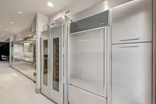 5 River Hollow Ln, Houston, TX 77027 - Photo 4