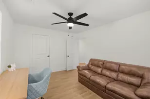 402 Fenn St, Houston, TX 77018 - Photo 22