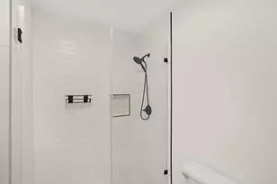 402 Fenn St, Houston, TX 77018 - Photo 16
