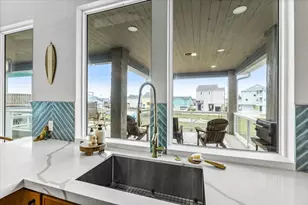 1990 Royalville Ct, Crystal Beach, TX 77650 - Photo 16