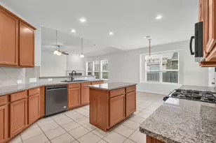 9978 Golden Field Ln, Brookshire, TX 77423 - Photo 18