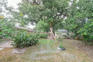 8910 Reamer St, Houston, TX 77074 - Photo 14