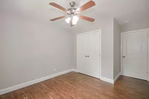 8910 Reamer St, Houston, TX 77074 - Photo 12