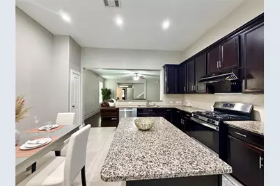 8121 E Pine Creek Bend, Cypress, TX 77433 - Photo 10