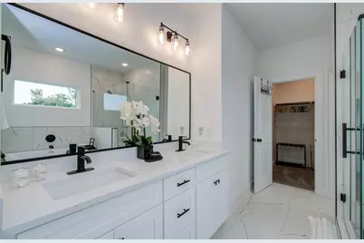 1616 Benson Street, Houston, TX 77020 - Photo 10