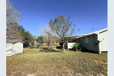 338 Calumet Drive, Palacios, TX 77465 - Photo 20
