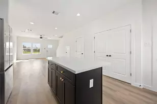 7921 Bonaire St, Houston, TX 77028 - Photo 18