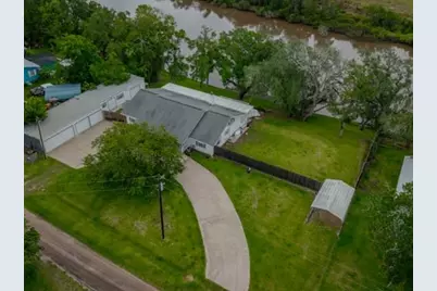 483 Riverside Drive, Palacios, TX 77465 - Photo 6