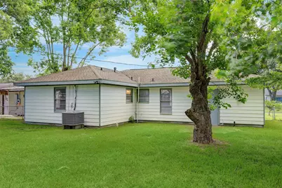 1706 3rd Avenue N, Texas City, TX 77590 - Photo 10
