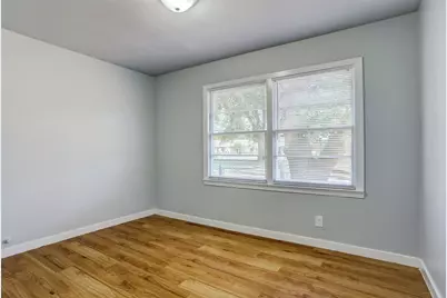 1706 3rd Avenue N, Texas City, TX 77590 - Photo 8