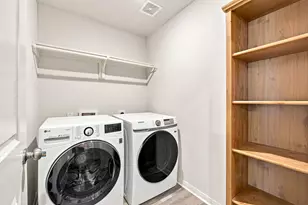 6001 Crst Brg Ct, Bryan, TX 77807 - Photo 20