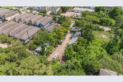 1137 W 26th Street, Houston, TX 77008 - Photo 10