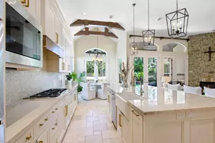 54 Kingscote Way, The Woodlands, TX 77382 - Photo 2