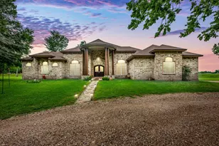 530 Chisolm Trail, Simonton, TX 77476 - Photo 4