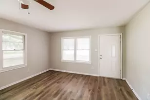 1108 W Camp Cir, La Marque, TX 77568 - Photo 4
