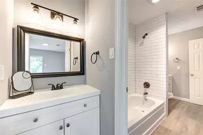 3929 Tanglewilde Street #3929, Houston, TX 77063 - Photo 22