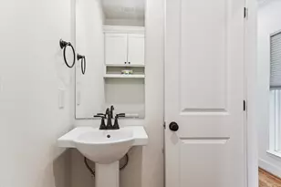 3404 Castor St, Houston, TX 77022 - Photo 12