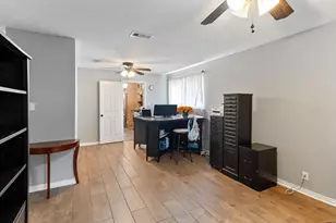 104 Dogwood St, Lake Jackson, TX 77566 - Photo 8