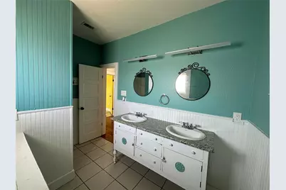 1615 16th Street, Galveston, TX 77550 - Photo 6