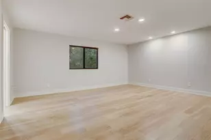 8800 Woodway Dr, Houston, TX 77063 - Photo 36