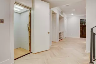8800 Woodway Dr, Houston, TX 77063 - Photo 26