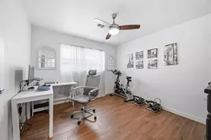 6131 Dumfries Dr, Houston, TX 77096 - Photo 20