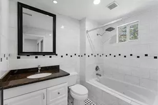 2 Ground Brier Ct, The Woodlands, TX 77381 - Photo 20