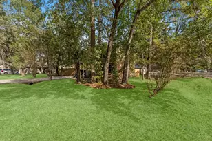 2 Ground Brier Ct, The Woodlands, TX 77381 - Photo 22