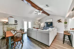 5421 Bramble Ln, Dickinson, TX 77539 - Photo 6