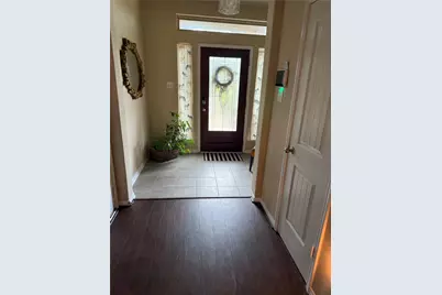 9404 Shore Juniper Drive, Houston, TX 77075 - Photo 10