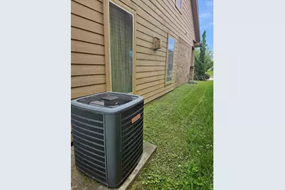 9404 Shore Juniper Drive, Houston, TX 77075 - Photo 6