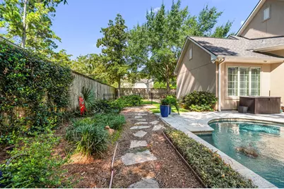 11935 Broken Bough Drive, Bunker Hill Village, TX 77024 - Photo 48