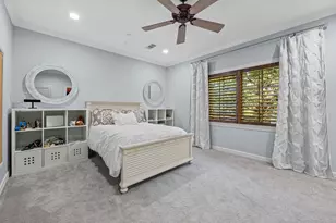 11935 Broken Bough Dr, Bunker Hill Village, TX 77024 - Photo 36