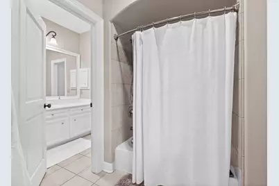 11935 Broken Bough Drive, Bunker Hill Village, TX 77024 - Photo 34
