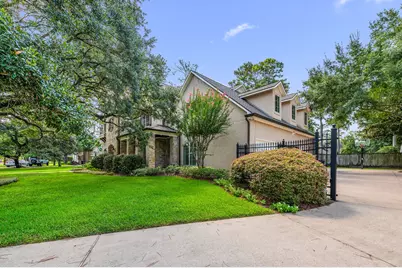 11935 Broken Bough Drive, Bunker Hill Village, TX 77024 - Photo 2