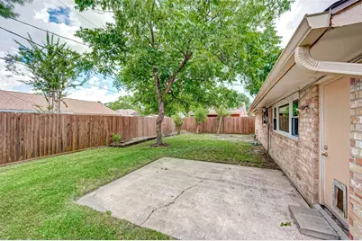 5806 Chrystell Lane, Houston, TX 77092 - Photo 18