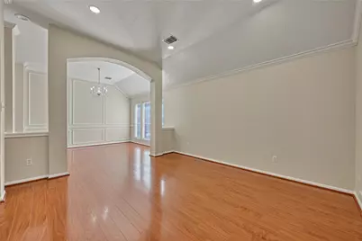 102 Crimson Bay Drive, League City, TX 77573 - Photo 6