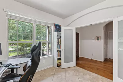 79 W Jagged Ridge Circle, Spring, TX 77389 - Photo 10