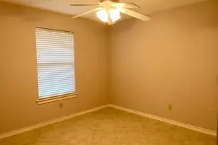 4665 Glen Oaks Cir, Beaumont, TX 77708 - Photo 8