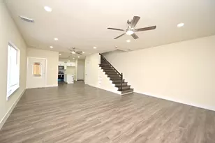 8027 Virgil St, Houston, TX 77088 - Photo 6